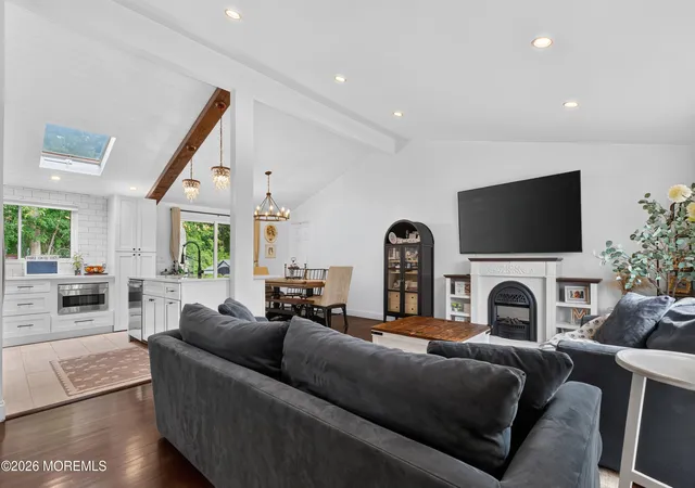 Photo 4 of Single family home for sale at 62 Annapolis Dr, Hazlet, NJ 07730 | MLS# 22630293 | Listing updated on 2026-09-29