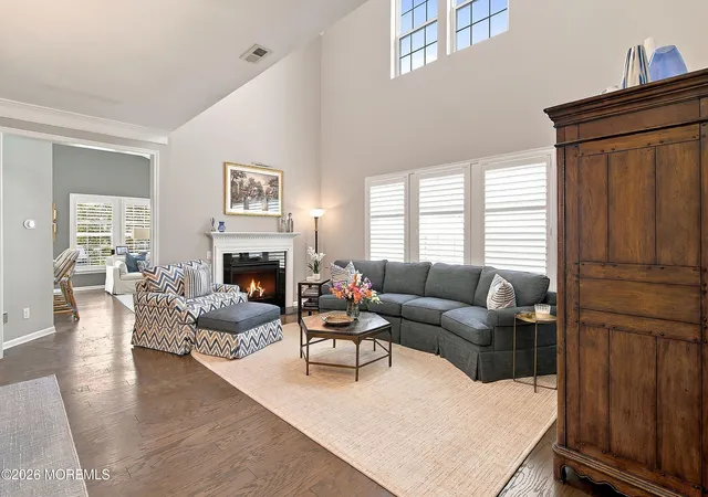 Photo 3 of Single family home for sale at 21 W Campania Ln, Farmingdale, NJ 07727 | MLS# 22630376 | Listing updated on 2026-10-05