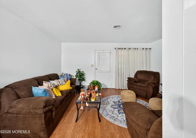 Photo 3 of Single family home for sale at 708b Plymouth Dr, Lakewood, NJ 08701 | MLS# 22630324 | Listing updated on 2026-09-25
