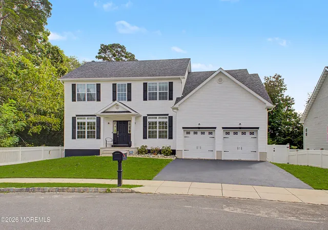 Photo 3 of Single family home for sale at 4 Prairie Ln, Bayville, NJ 08721 | MLS# 22630364 | Listing updated on 2026-10-04