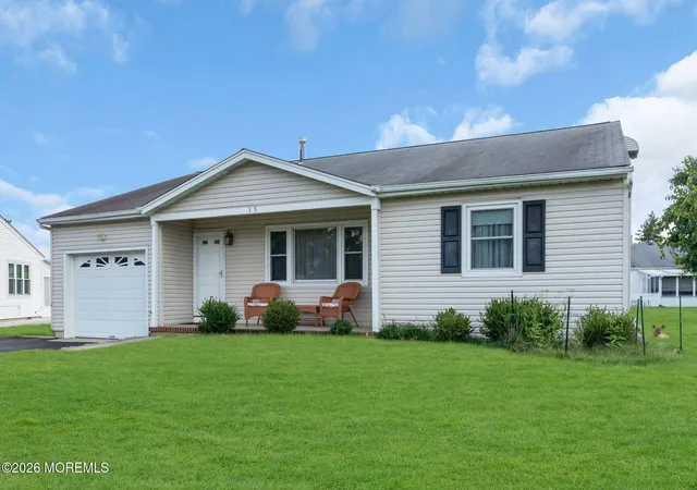 Photo 2 of Single family home for sale at 15 Wiltshire Ct, Toms River, NJ 08757 | MLS# 22630341 | Listing updated on 2026-10-04