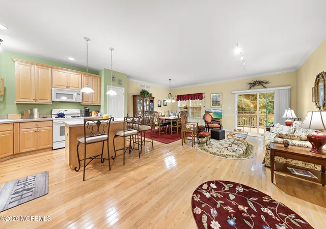 Listing Photo 5 - Condo for sale in building located at 32 Windward Dr, Manahawkin, NJ 08050
