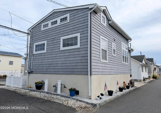 Photo 22 of Single family home for sale at 30 E Sea Way, Lavallette, NJ 08735 | MLS# 22630413 | Listing updated on 2026-10-01