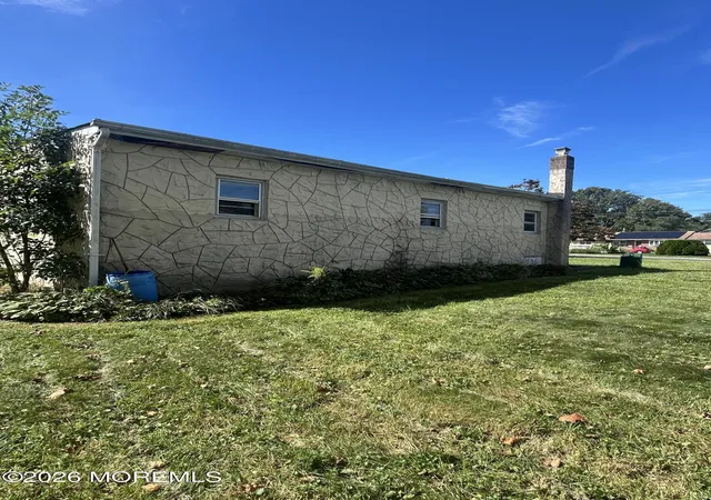 Photo 3 of Single family home for sale at 20 Avon St, Cliffwood, NJ 07721 | MLS# 22630411 | Listing updated on 2026-09-25