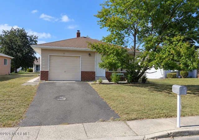 Photo 1 of Sale Pending at 17 Spanish Wells St, Toms River, NJ 08757 | MLS# 22631185 | Listing updated on 2026-10-20