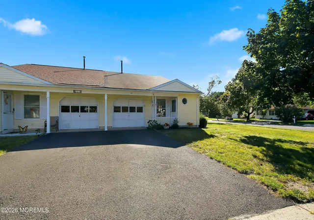 Photo 1 of Single family home for sale at 17 Reef Pl, Brick, NJ 08723 | MLS# 22630469 | Listing updated on 2026-10-19