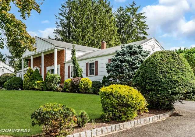 Photo 1 of Sale Pending at 7 Mayflower Dr, Red Bank, NJ 07701 | MLS# 22630787 | Listing updated on 2026-10-16