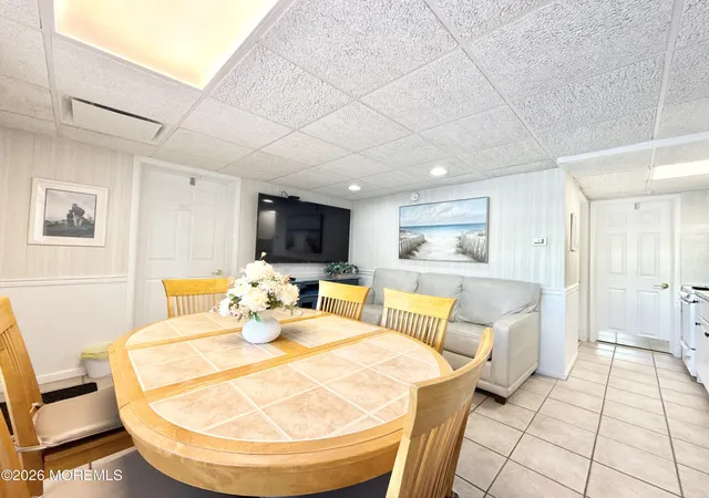 Listing Photo 1 - Condo for sale in building located at 406 E Monterey Ave, Wildwood, NJ 08260 - Unit #103