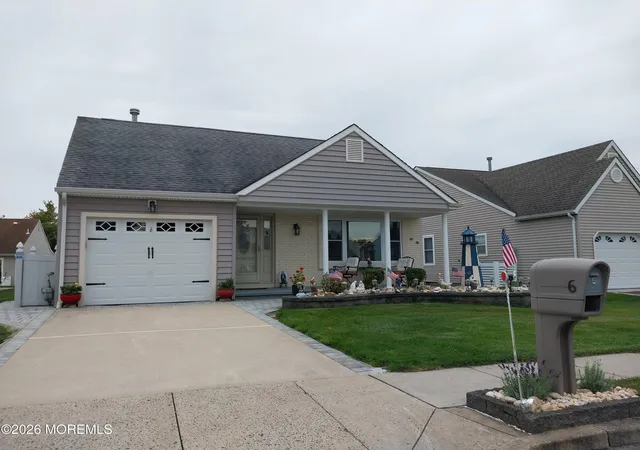 Photo 1 of Single family home for sale at 6 Sandhurst Ct, Toms River, NJ 08757 | MLS# 22630825 | Listing updated on 2026-10-02