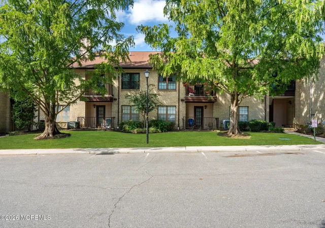 Photo 2 of Condo for sale at 1102 Wellington Pl, Matawan, NJ 07747 | MLS# 22630780 | Listing updated on 2026-10-27
