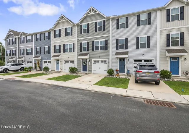 Listing Photo 2 - Condo for sale in building located at 205 Cyprus Ct, Forked River, NJ 08731 - Unit #205