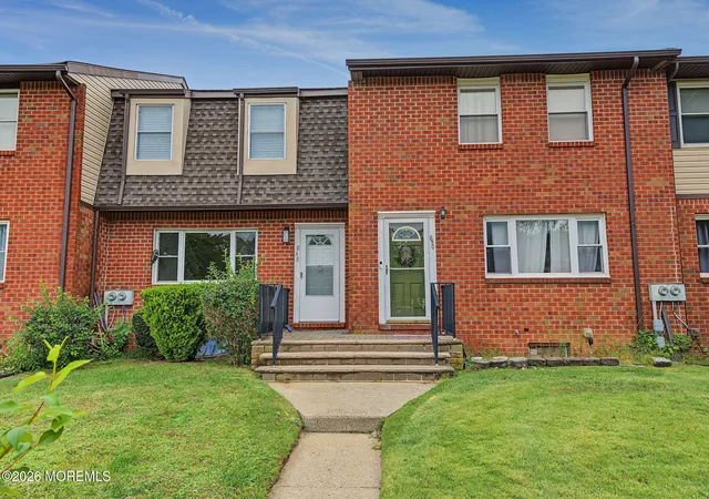 Photo 1 of Sale Pending at 848 Shannon Ct, Brick, NJ 08724 | MLS# 22630853 | Listing updated on 2026-10-08