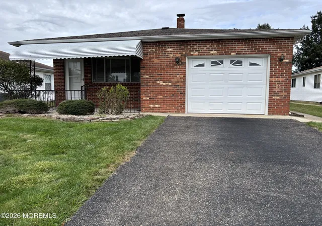 Photo 1 of Single family home for sale at 13 Newcastle Ct, Toms River, NJ 08757 | MLS# 22631255 | Listing updated on 2026-10-19
