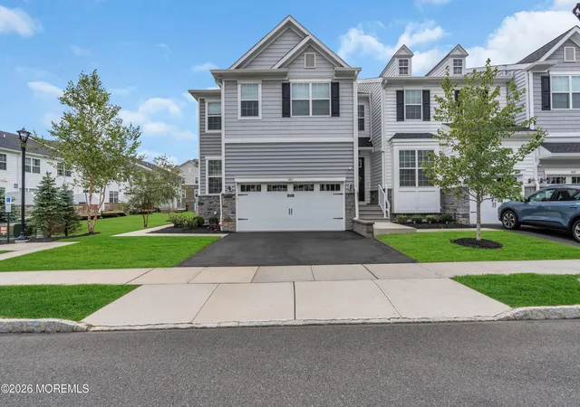 Listing Photo 3 - Condo for sale in building located at 3443 Gln Oaks Ln, Wall Township, NJ 07719