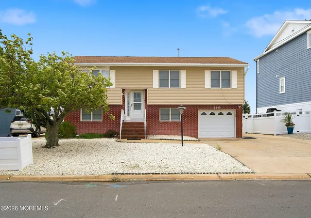 Photo 4 of Sale Pending at 116 Montclair Rd N, Barnegat, NJ 08005 | MLS# 22630823 | Listing updated on 2026-10-26