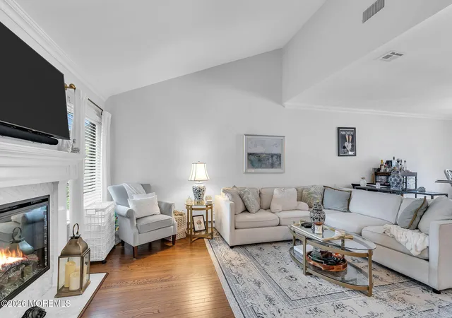 Photo 4 of Condo for sale at 6 Tower Hl Dr, Red Bank, NJ 07701 | MLS# 22632595 | Listing updated on 2026-10-29