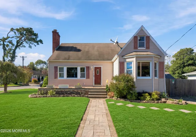 Photo 1 of Single family home for sale at 352 Anchor Ave, Beachwood, NJ 08722 | MLS# 22631266 | Listing updated on 2026-10-19