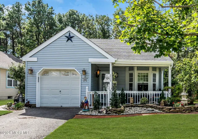 Photo 1 of Single family home for sale at 2309 Mount Hood Ln, Toms River, NJ 08753 | MLS# 22631049 | Listing updated on 2026-10-23