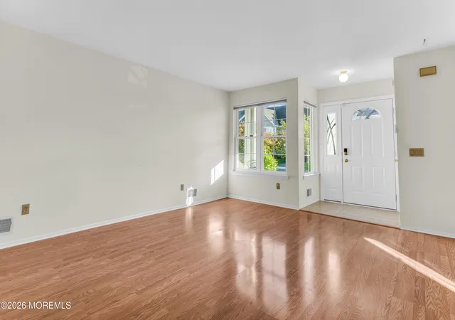 Listing Photo 4 - Condo for sale in building located at 5302 Belmont Ct, Toms River, NJ 08755 - Unit #5302