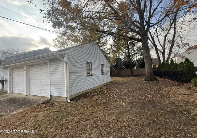 Photo 4 of Sale Pending at 574 Hopping Rd, Belford, NJ 07718 | MLS# 22631103 | Listing updated on 2026-10-29