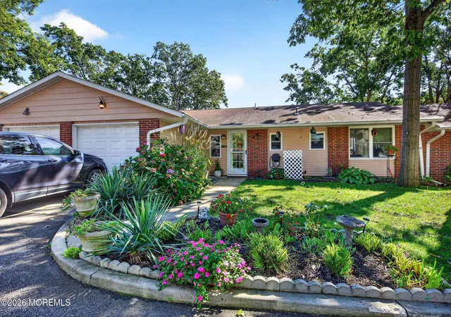 Photo 1 of Single family home for sale at 627 Huntington Dr #C, Lakewood, NJ 08701 | MLS# 22631227 | Listing updated on 2026-10-04
