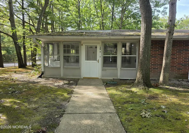 Photo 1 of Single family home for sale at 139a Farrington Ct, Lakewood, NJ 08701 | MLS# 22631330 | Listing updated on 2026-10-05