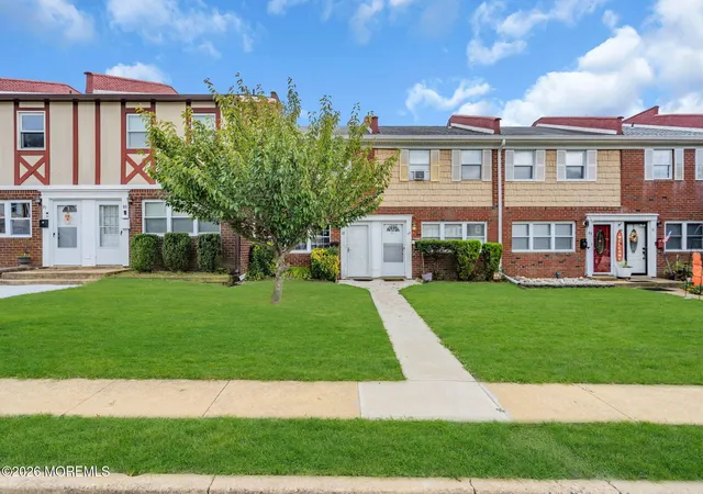 Photo 1 of Condo for sale at 87 Briar Mills Dr #87, Brick, NJ 08724 | MLS# 22631223 | Listing updated on 2026-10-28