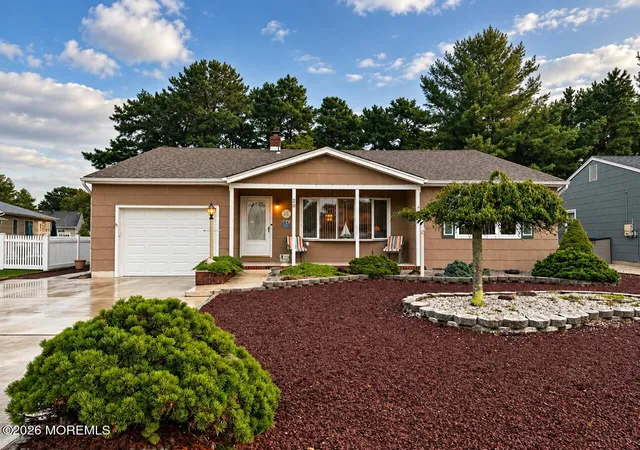 Photo 1 of Single family home for sale at 20 Auburn Rd, Toms River, NJ 08757 | MLS# 22631462 | Listing updated on 2026-10-26
