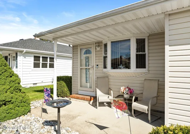 Photo 3 of Single family home for sale at 30 Bonaire Dr, Toms River, NJ 08757 | MLS# 22632177 | Listing updated on 2026-10-25