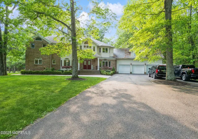 Photo 1 of Single family home for sale at 5 Ramapo Ct, Colts Neck, NJ 07722 | MLS# 22631514 | Listing updated on 2026-10-27