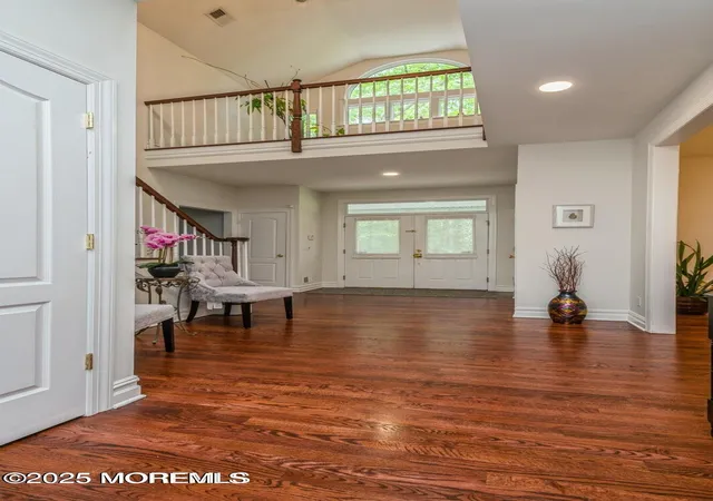 Photo 1 of Single family home for sale at 5 Ramapo Ct, Colts Neck, NJ 07722 | MLS# 22631514 | Listing updated on 2026-10-27
