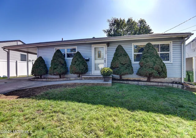 Single family home for sale at 104 Pinetree Dr, Parlin, NJ 08859 | MLS# 22633420
