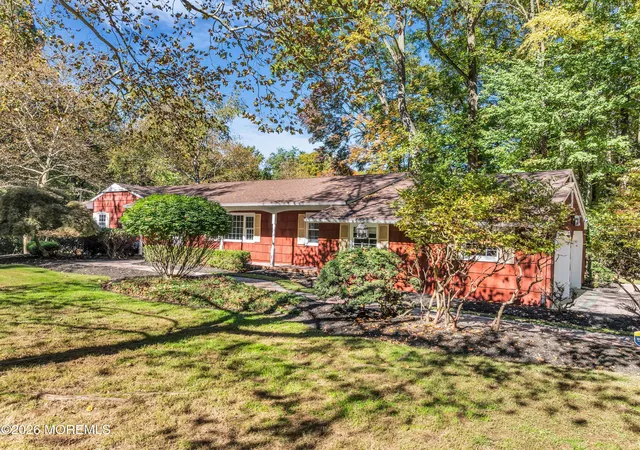 Photo 2 of Single family home for sale at 35 Heyward Hills Dr, Holmdel, NJ 07733 | MLS# 22632785 | Listing updated on 2026-10-27