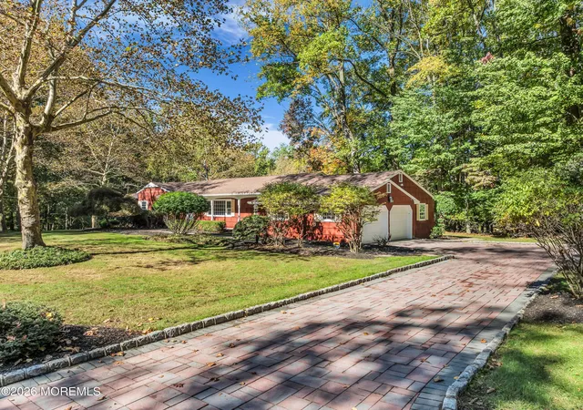 Photo 3 of Single family home for sale at 35 Heyward Hills Dr, Holmdel, NJ 07733 | MLS# 22632785 | Listing updated on 2026-10-27