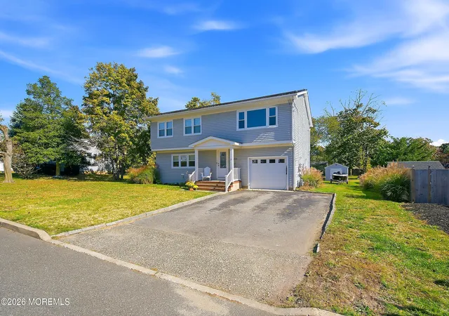 Photo 1 of Single family home for sale at 3 King St, Toms River, NJ 08753 | MLS# 22633675 | Listing updated on 2026-10-28