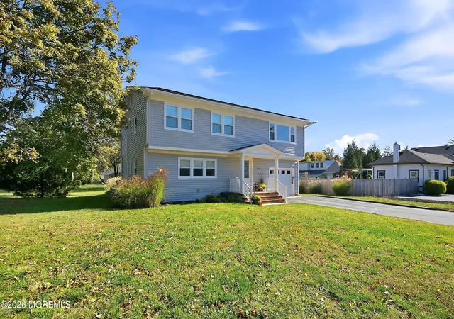Photo 2 of Single family home for sale at 3 King St, Toms River, NJ 08753 | MLS# 22633675 | Listing updated on 2026-10-28