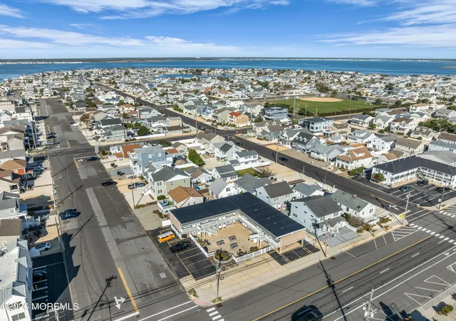 Listing Photo 4 - Condo for sale in building located at 2304 Grand Central Ave, Lavallette, NJ 08735 - Unit #55