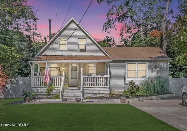 Photo 1 of Sale Pending at 515 Laurel St, Bayville, NJ 08721 | MLS# 22631994 | Listing updated on 2026-10-21