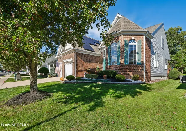 Photo 1 of Single family home for sale at 77 Oakmont Ln, Jackson, NJ 08527 | MLS# 22632053 | Listing updated on 2026-10-21