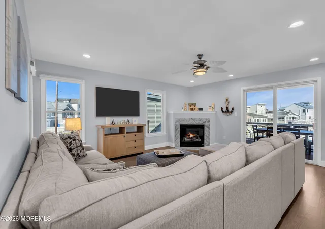Photo 4 of Single family home for sale at 8 Marin Ln, Manahawkin, NJ 08050 | MLS# 22632707 | Listing updated on 2026-10-21