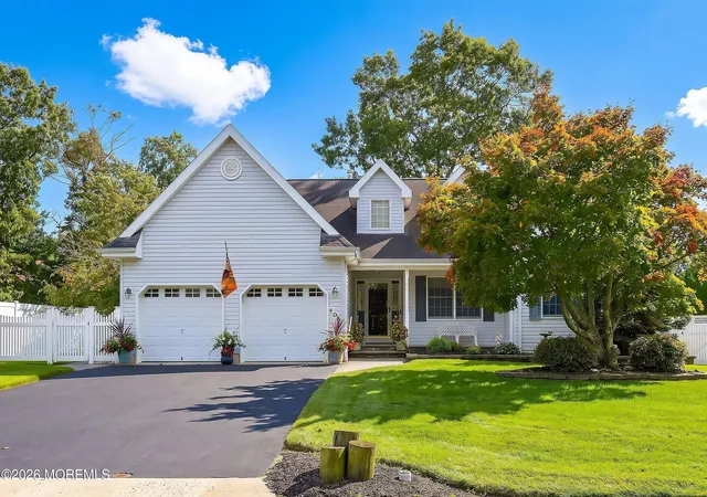 Photo 1 of Single family home for sale at 105 Cruise Rd, Manahawkin, NJ 08050 | MLS# 22632517 | Listing updated on 2026-10-20