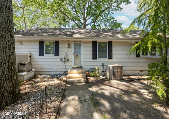 Photo 1 of Single family home for sale at 115 Swan Blvd, Toms River, NJ 08753 | MLS# 22632251 | Listing updated on 2026-10-29