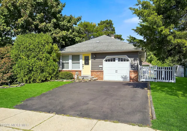 Photo 1 of Single family home for sale at 1766 Yorktowne Blvd, Toms River, NJ 08753 | MLS# 22633289 | Listing updated on 2026-10-26