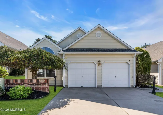 Photo 1 of Single family home for sale at 4 Woodburn Rd, Manahawkin, NJ 08050 | MLS# 22632539 | Listing updated on 2026-10-15
