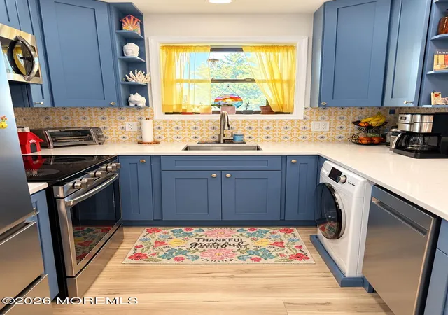 Listing Photo 5 - Condo for sale in building located at 46 Wharfside Dr, Monmouth Beach, NJ 07750 - Unit #46