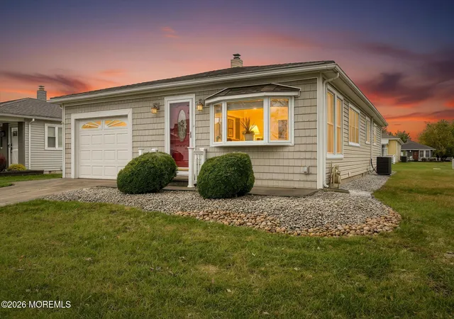 Photo 1 of Single family home for sale at 20 Corinth Pl, Toms River, NJ 08757 | MLS# 22632319 | Listing updated on 2026-10-26