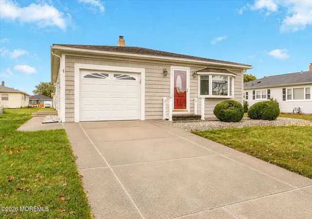 Photo 1 of Single family home for sale at 20 Corinth Pl, Toms River, NJ 08757 | MLS# 22632319 | Listing updated on 2026-10-26