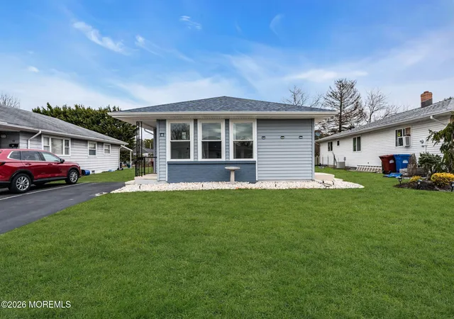 Photo 3 of Single family home for sale at 46 Falmouth St, Toms River, NJ 08757 | MLS# 22632279 | Listing updated on 2026-10-15
