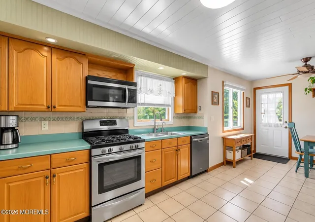 Photo 3 of Sale Pending at 159 Susan Dr, Jackson, NJ 08527 | MLS# 22633026 | Listing updated on 2026-10-29