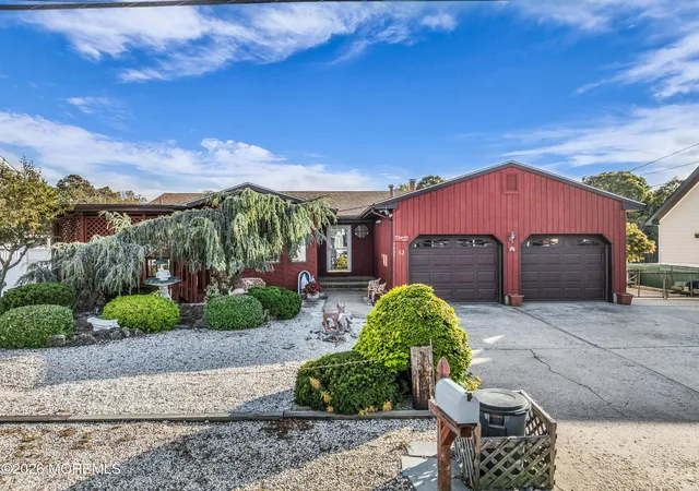 Photo 2 of Single family home for sale at 1007 Laurel Blvd, Lanoka Harbor, NJ 08734 | MLS# 22632782 | Listing updated on 2026-10-26